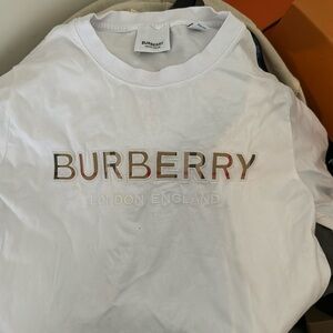 Girls Burberry t-shirt